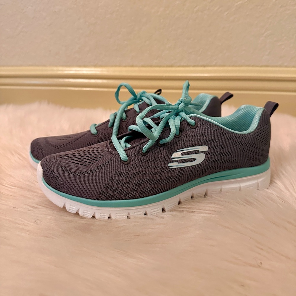 Sketchers Graceful Get Connected Sneakers